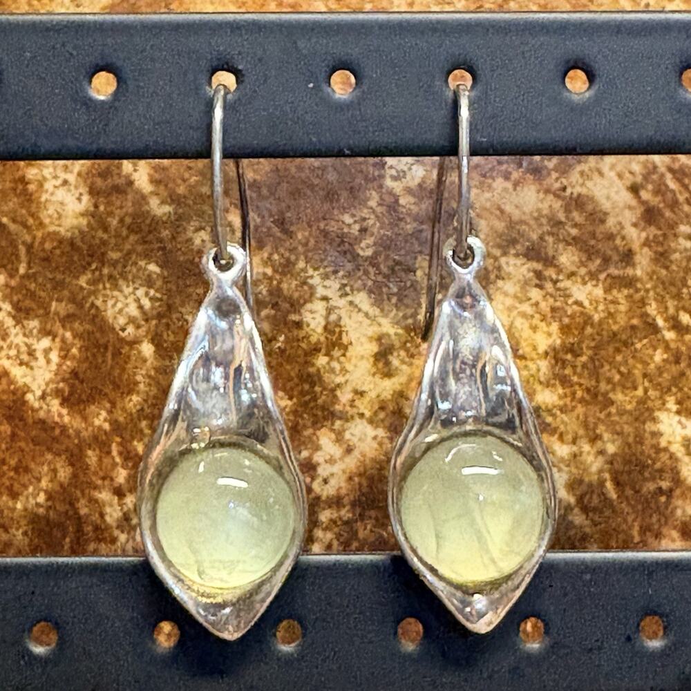 Hagit Gorali Earrings Sterling Silver with Prehnite Vintage Floral/Leaf Israel